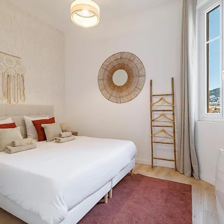 Cozy And Bright - Port Of アパート ニース